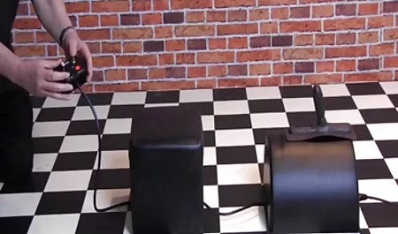 Stacy zapewnia mechaniczny sex brutalny darmowe filmy sposób, aby oczyścić twarz dziewczyny w miejscach