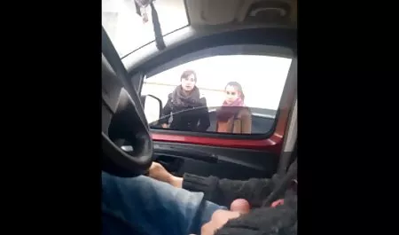 Penetracja pochwy filmiki erotyczne z mamuskami grać