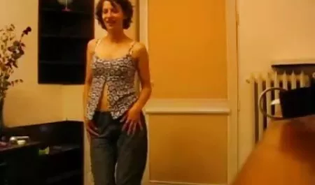 A darmowe filmy erotyczne w szkole